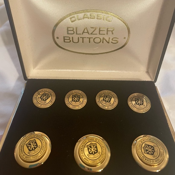 WAKE FOREST School of Medicine blazer buttons/2 sizes: 7/8” & 5/8”/original case - Picture 5 of 5